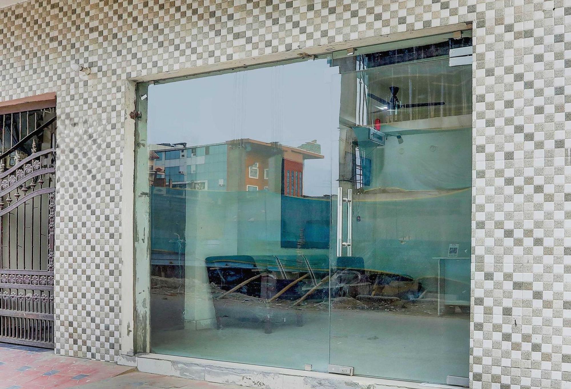 Hotel O Thirty Inns نويدا المظهر الخارجي الصورة