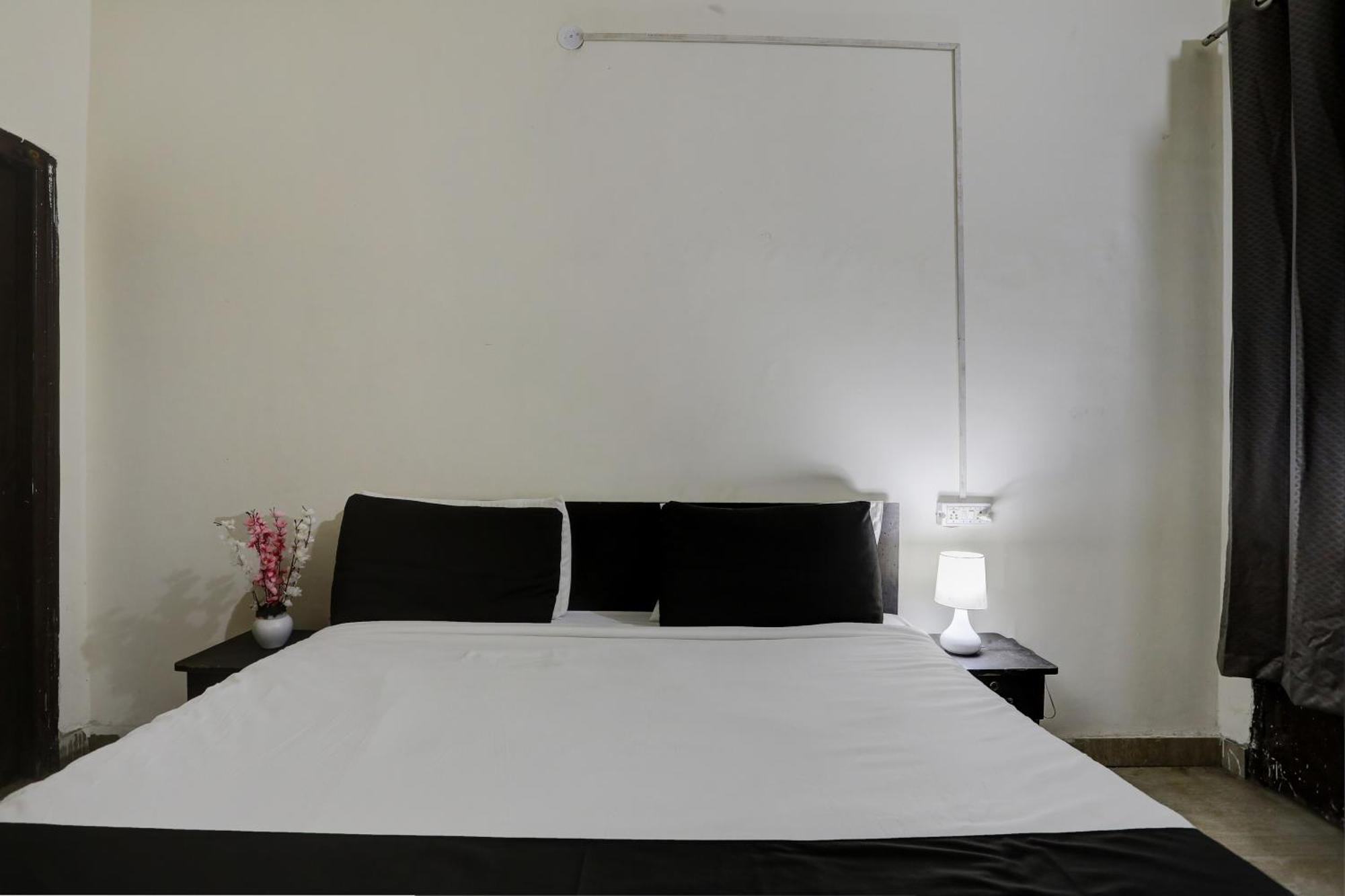 Hotel O Thirty Inns نويدا المظهر الخارجي الصورة